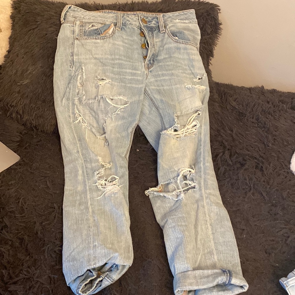 American Eagle ripped jeans